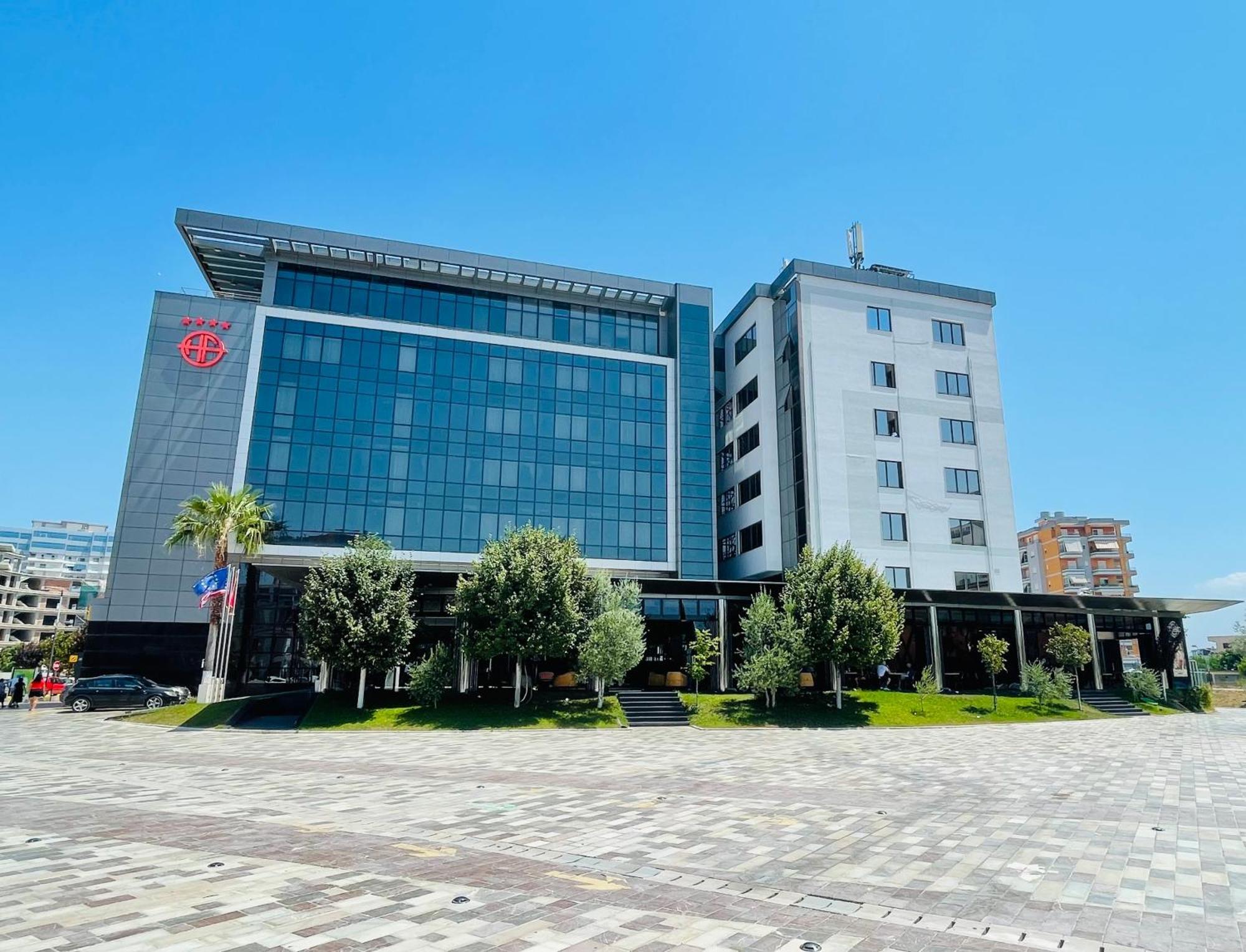 Hotel Fieri Exteriér fotografie