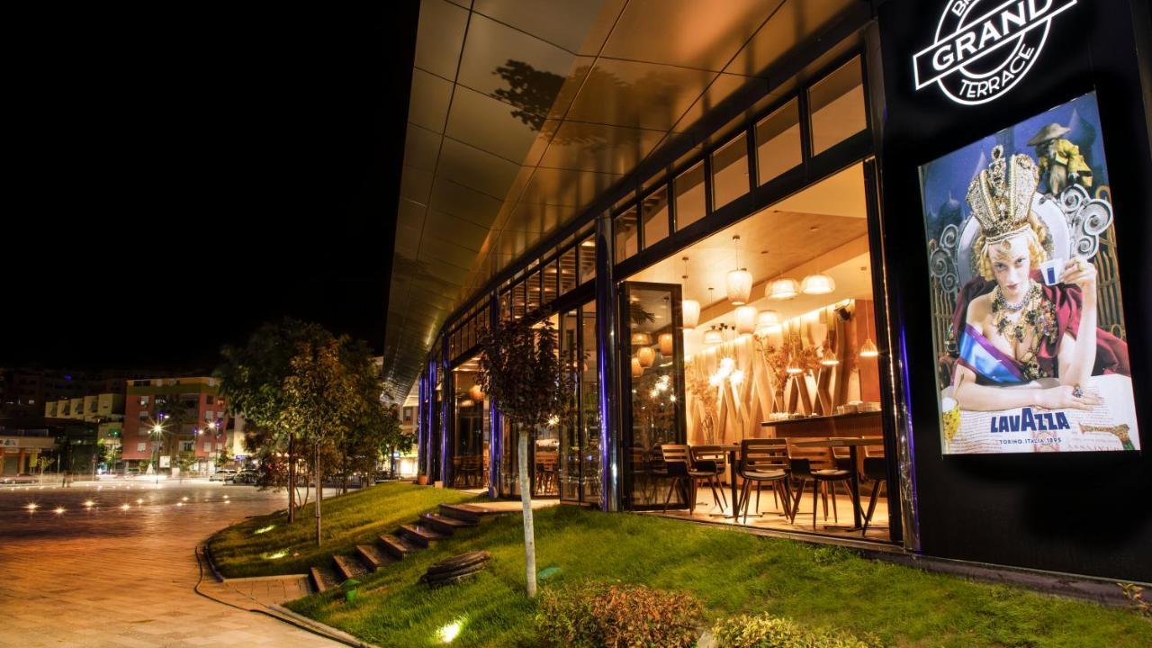 Hotel Fieri Exteriér fotografie
